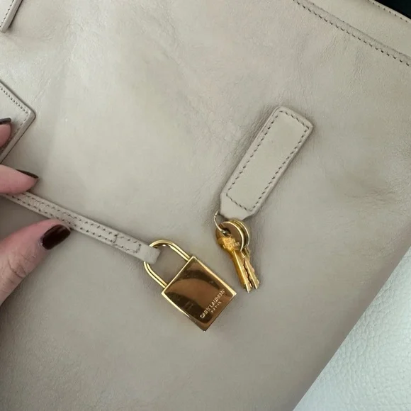 Saint Laurent SAC DE JOUR BAG. Very good condition - Picture 7 of 13